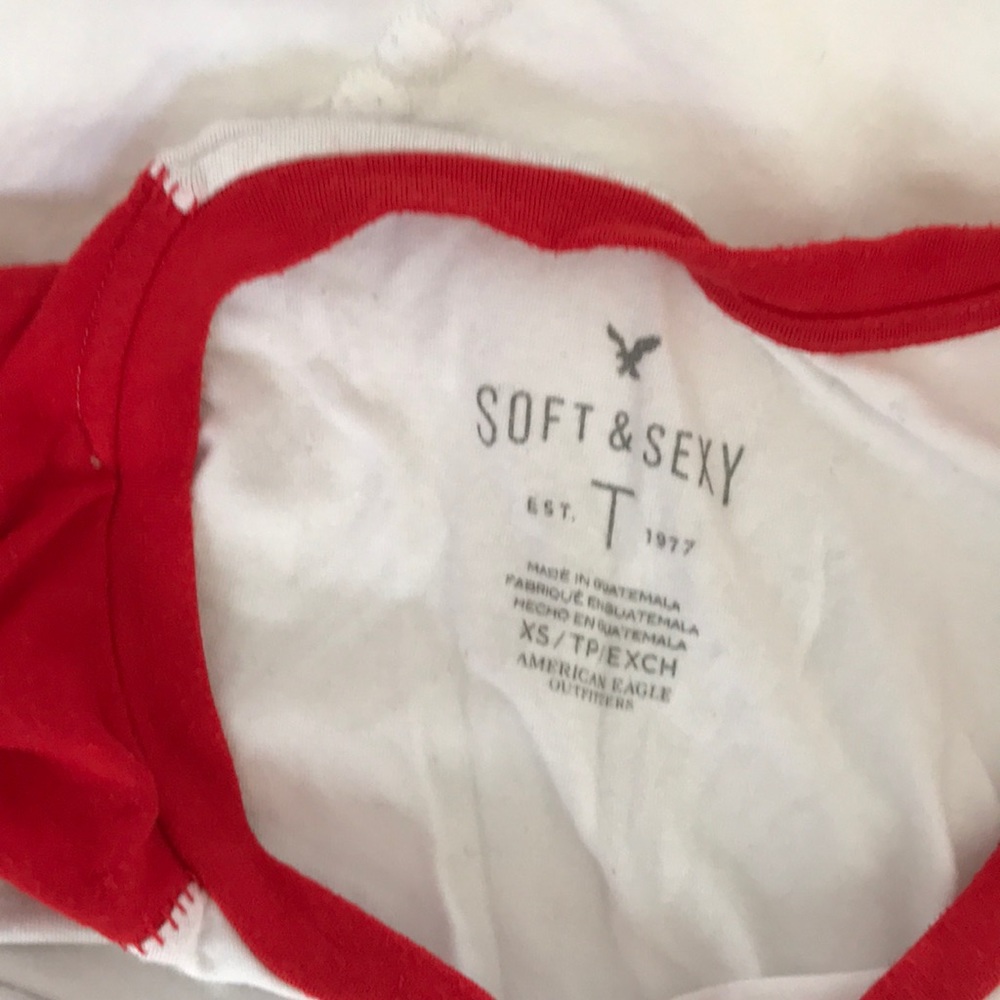 American Eagle red baseball tee - Picture 4 of 4